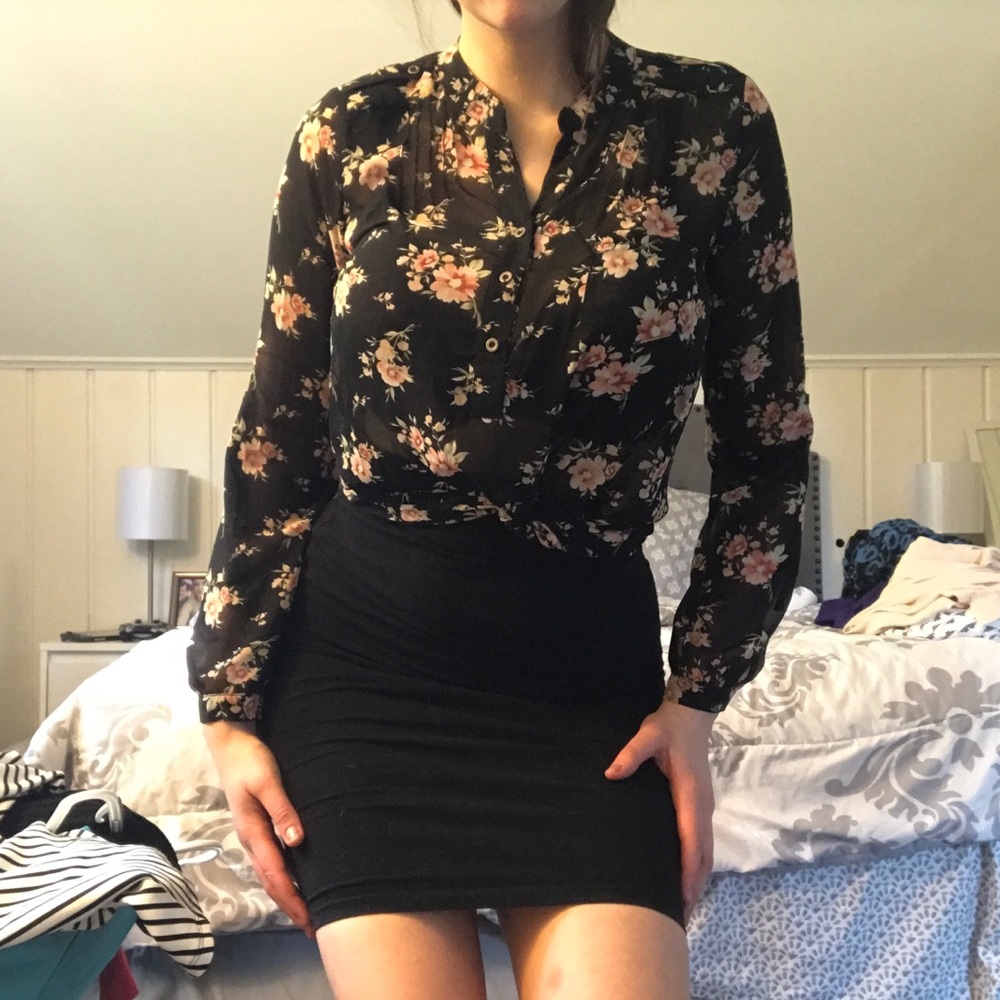 F21 Sheer Black Floral Button Down Size Small